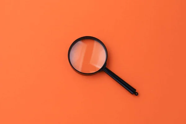 Siyah klasik büyüteç. Arama sembolü. Metin veya yazı için boşluk kopyala