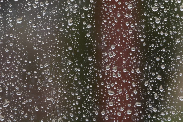 Vatten Droppar Glaset Kollektivtrafik Stopp Dåligt Molnigt Regnigt Väder Bakgrund — Stockfoto