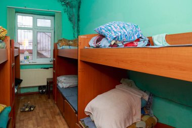 26 Ocak 2021 'de Balti Moldova Devlet Pansiyonu veya evsizler için bir barınak. İllüstrasyon Editörü.