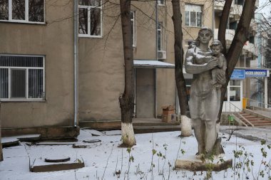 20 Ocak 2021 Balti veya Beltsy, Moldova anne ve çocuk anıtı. İllüstrasyon Editörü