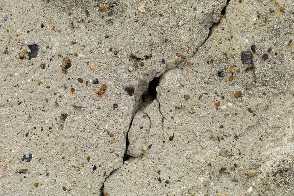 割れコンクリート基礎スラブのラフな質感の表面 — ストック写真