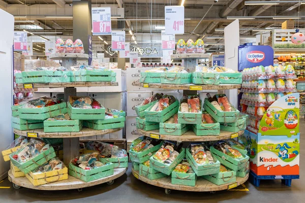 April 2021 Beltsy Moldavië Goederen Markt Plank Supermarkt Showcase Illustratief — Stockfoto