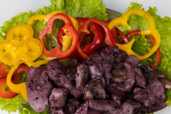 Een Exotisch Gerecht Van Champignons Filets Een Zoete Bosbessensaus Thuis — Stockfoto