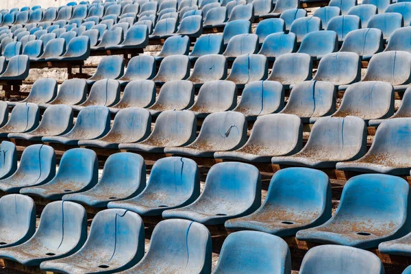 Stadio Distrutto Piedi Sedie Ventaglio Rotte Focus Selettivo Sfondo — Foto Stock