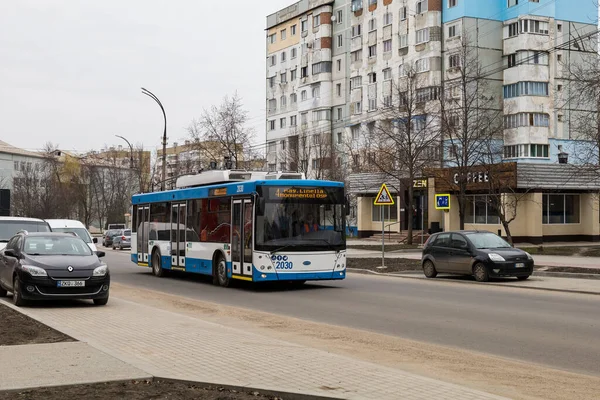 1Er Avril 2021 Balti Moldova Trolleybus Sans Fil Modernes Sur — Photo