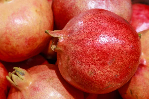 Granadas Departamento Frutas Mercancías Escaparate Supermercado — Foto de Stock