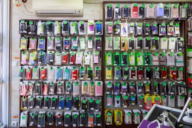 Akıllı telefonlar ve mobil iletişim için aksesuar dükkanı. Resimli editör geçmişi. 4 Haziran 2021 Balti Moldova