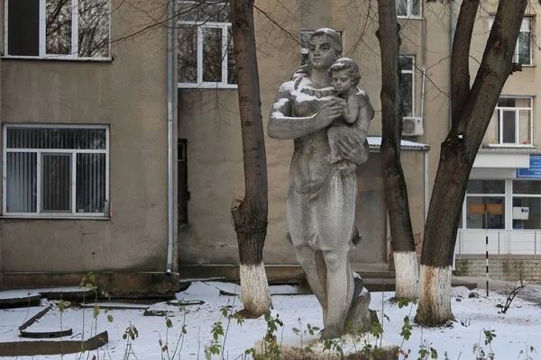 Gennaio 2021 Balti Beltsy Monumento Moldavo Alla Madre Bambino Editoriale — Foto Stock