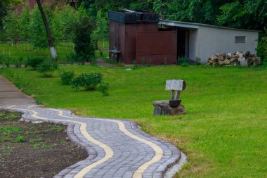 Kaldırım levhalarından yapılmış yaya geçidi. Metin veya yazıtlar için kopyalama alanı olan arkaplan.