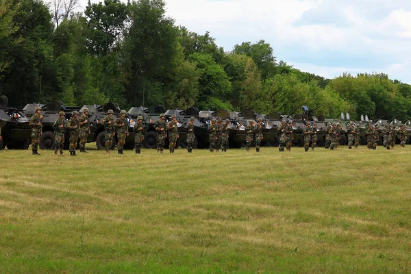国家军队的士兵 示范军事演习 2020年7月14日 摩尔多瓦巴尔蒂 说明性编辑 — 图库照片