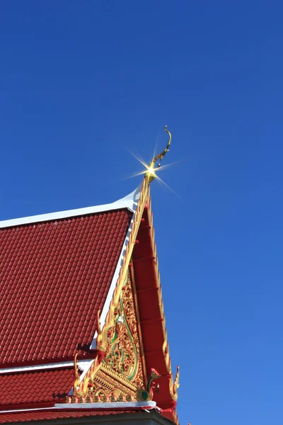 Techo de iglesia budista Fotos De Stock Sin Royalties Gratis