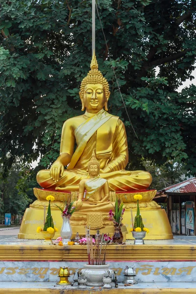 Gouden Boeddha — Stockfoto