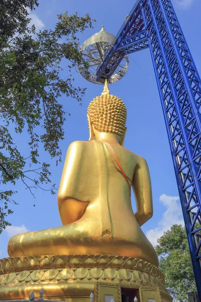 Kultainen Buddha — kuvapankkivalokuva