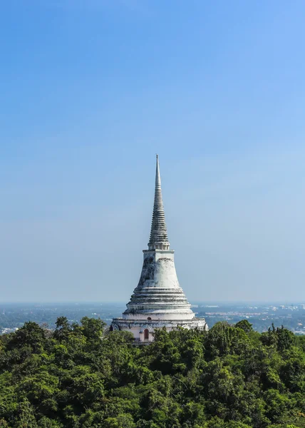 Pagoda Blanca en la montaña — Foto de Stock