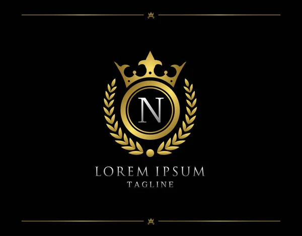 Королівська Королева Лист Лого Luxury Gold Crown Design Boutique Royalty — стоковий вектор