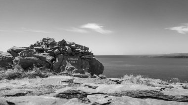 Synge 'in Inishmaan' daki koltuğunun siyah-beyaz görüntüsü, İrlanda 'nın batı kıyısındaki Aran Adalarından biri. Burası John Millington Synge 'in adadaki en sevdiği yerdi..