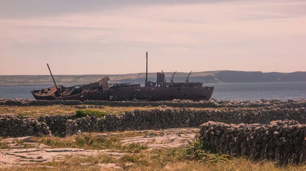 Корабель Плассі Розбився Східному Узбережжі Ініширу Найменшому Аранських Островів Біля Ліцензійні Стокові Зображення