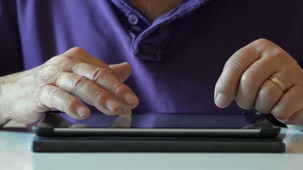 Old Hands of the Elderly Person Write an Email on Tablet — Stock Video