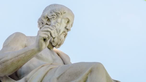 Closeup Marble Statue of the Ancient Greek Philosopher Plato on Sky Background — Stock Video