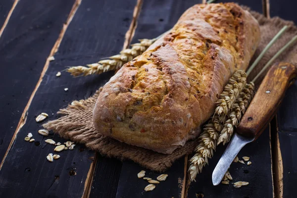 Chléb s otrub a semena — Stock fotografie