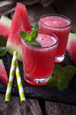 Nane ile karpuz güler yüzlü bardak