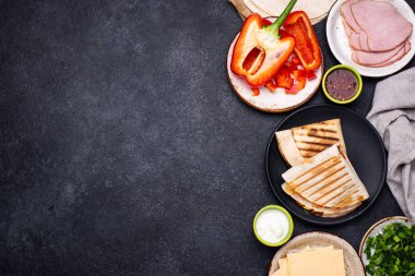 Tortilla 'dan geleneksel Meksika quesadilla' sı