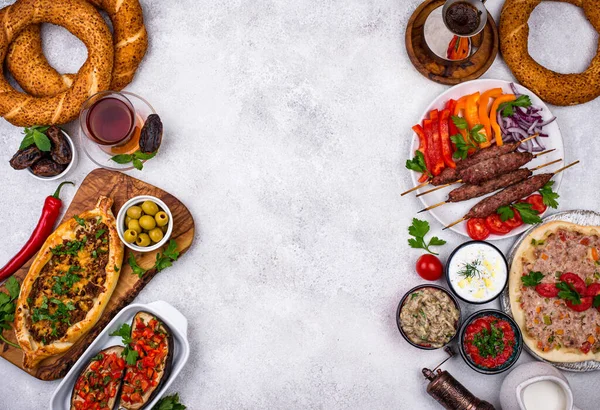 Geleneksel Türk veya Ortadoğu yemekleri