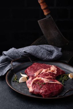 Çiğ pirzola bifteği