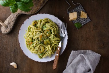 Ispanaklı İtalyan makarnası.