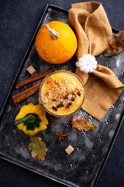 Podzimní kořeněný dýňový koláč smoothie — Stock fotografie