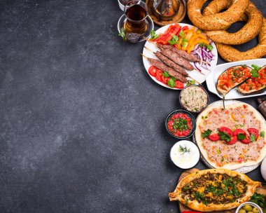 Geleneksel Türk veya Ortadoğu yemekleri