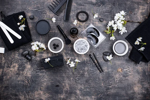 Conjunto de cosméticos de desintoxicación de carbón negro — Foto de Stock