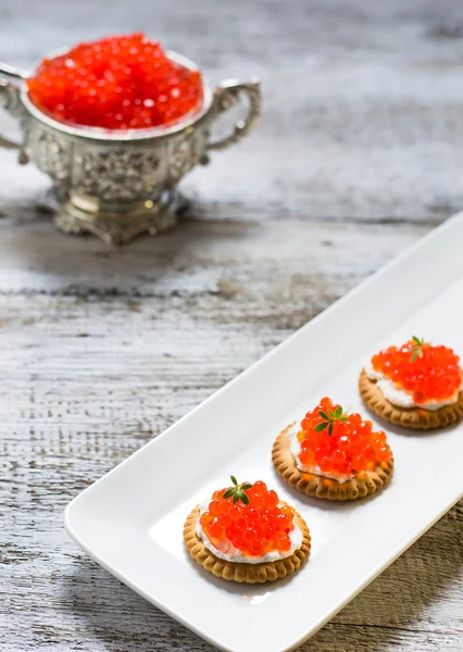 Tartelettes au caviar de saumon rouge — Photo