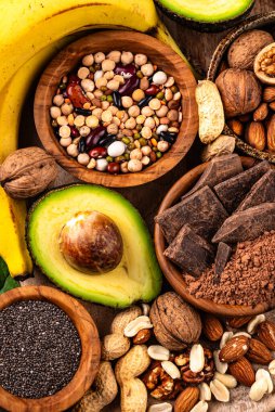 Doğal magnezyum Mg içeren çeşitli ürünler