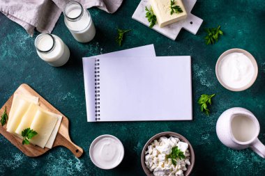 Süt ürünleri çeşitleri. Süt, süzme peynir, peynir, krema, tereyağı ve yoğurt