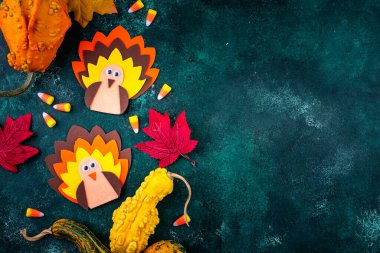 El yapımı hindiyle Şükran Günü geçmişi