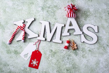 Noel indirimi konsepti. Boks günü. Harf X-MAS