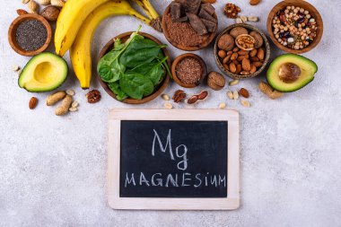 Doğal magnezyum Mg içeren çeşitli ürünler