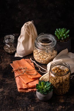 Balmumu ambalaj. Yeniden kullanılabilir plastik yaşam konsepti