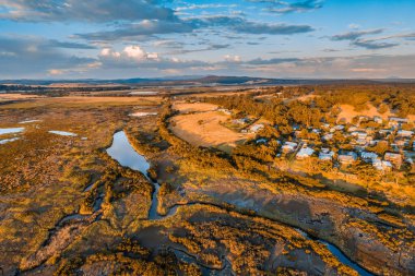 Günbatımında Avustralya kırsalının manzarası. Marlo, Victoria, Avustralya