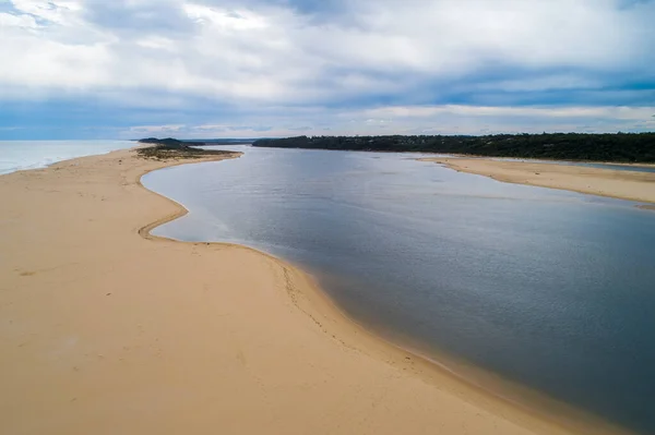 Verschneite Flussmündung Marlo Victoria Australien Luftaufnahme — Stockfoto