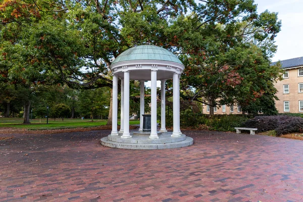 Chapel Hill Usa Ottobre 2020 Old Well Nel Campus Della — Foto Stock