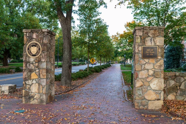 Chapel Hill Usa October 2020 Stone Entrance University North Carolina — Stock Photo, Image