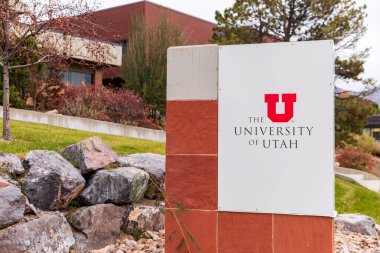 Salt Lake City, UT / USA - 6 Kasım 2020 Utah Üniversitesi tabelası