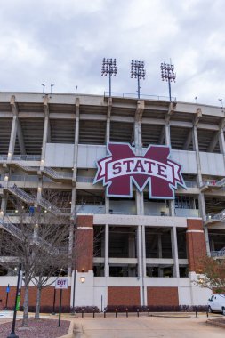 Starkville, MS / USA - 19 Aralık 2020: Davis Wade Stadyumu, Mississippi Eyalet Üniversitesi Bulldogs futbol programı