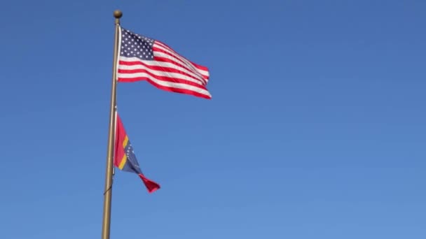 Video de mano de la nueva bandera de Misisipi — Vídeos de Stock