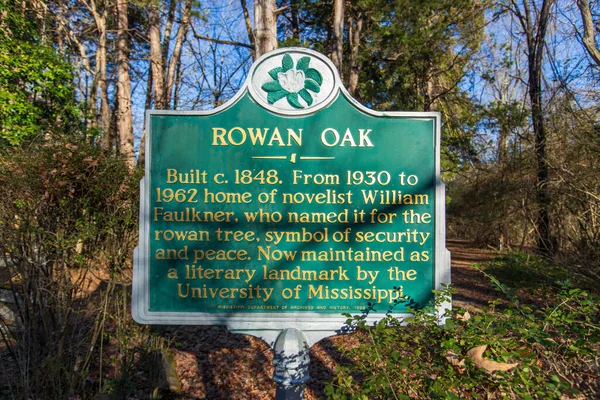 Oxford Rowan Oak Auch Bekannt Als William Faulkner House Ist — Stockfoto