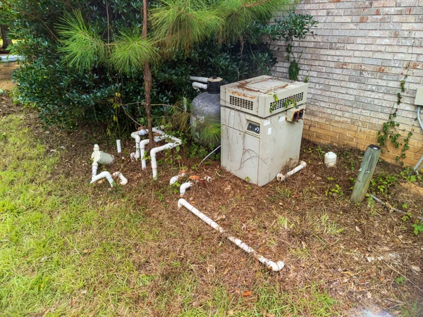 Bomba Piscina Vieja Equipo Filtro Necesidad Mantenimiento —  Fotos de Stock