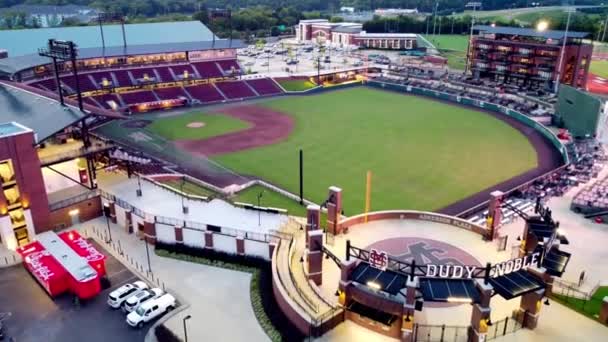 Dudy Noble Field Hem För Mississippi State Bulldogs Basebollag — Stockvideo