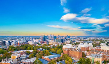 Nashville, TN - 24 Ekim 2025: Gün batımında Nashville silueti